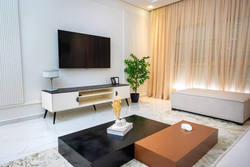 Cozy 2Br Getaway In Rabat Center Apartment ภายนอก รูปภาพ